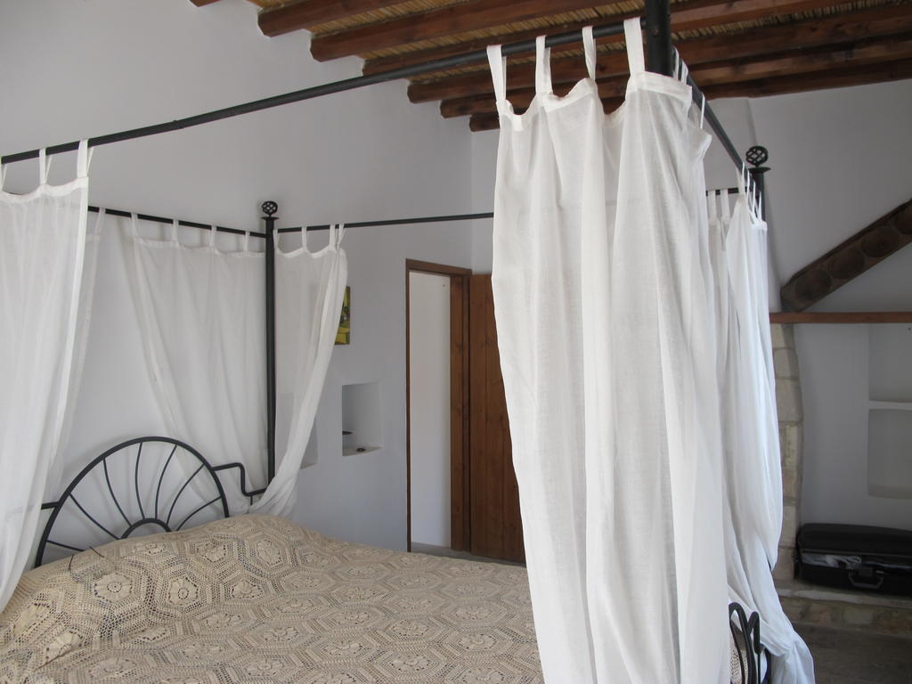 Spiti Calliope Kathikas Room photo